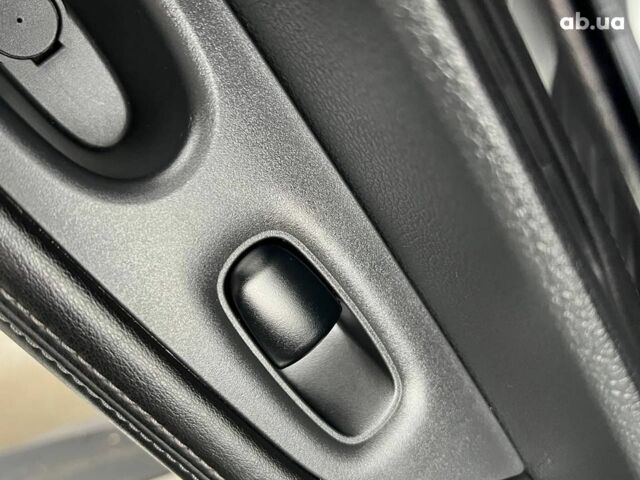 Белый Ниссан Rogue, объемом двигателя 0 л и пробегом 119 тыс. км за 14690 $, фото 35 на Automoto.ua