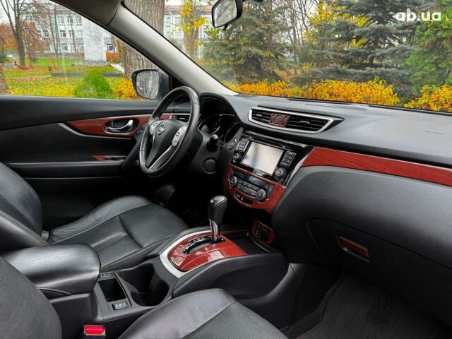 Белый Ниссан Rogue, объемом двигателя 2.5 л и пробегом 119 тыс. км за 13490 $, фото 34 на Automoto.ua