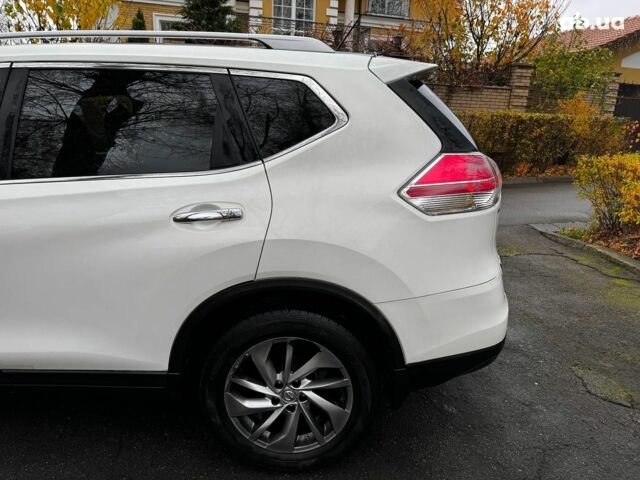 Белый Ниссан Rogue, объемом двигателя 2.5 л и пробегом 119 тыс. км за 13490 $, фото 10 на Automoto.ua