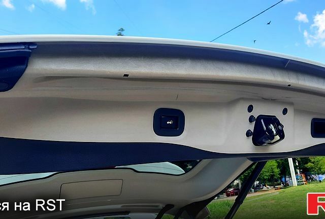 Білий Ніссан Rogue, об'ємом двигуна 2.5 л та пробігом 125 тис. км за 13700 $, фото 3 на Automoto.ua