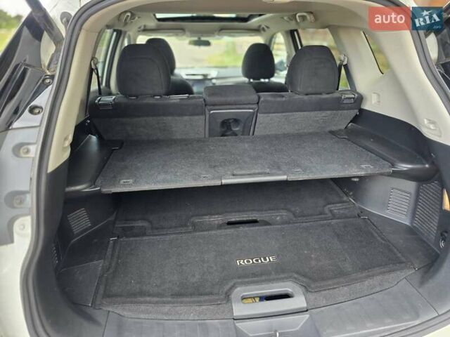 Білий Ніссан Rogue, об'ємом двигуна 2.49 л та пробігом 115 тис. км за 13500 $, фото 3 на Automoto.ua