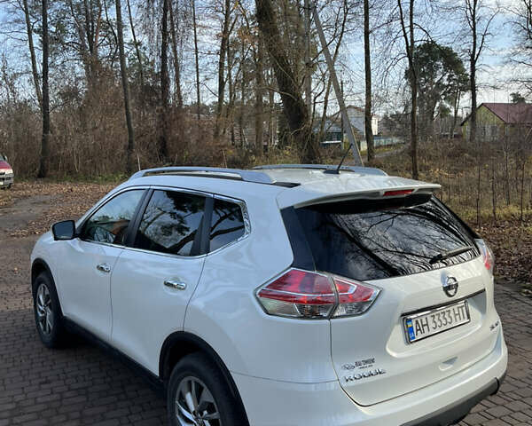 Белый Ниссан Rogue, объемом двигателя 2.49 л и пробегом 115 тыс. км за 13000 $, фото 7 на Automoto.ua