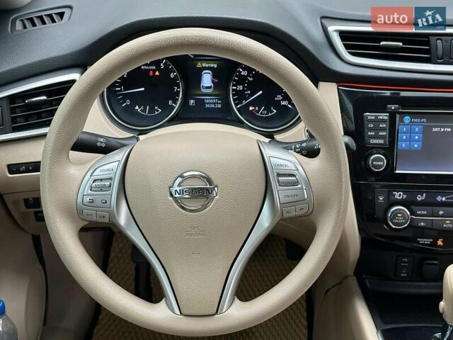 Белый Ниссан Rogue, объемом двигателя 2.5 л и пробегом 181 тыс. км за 11980 $, фото 21 на Automoto.ua