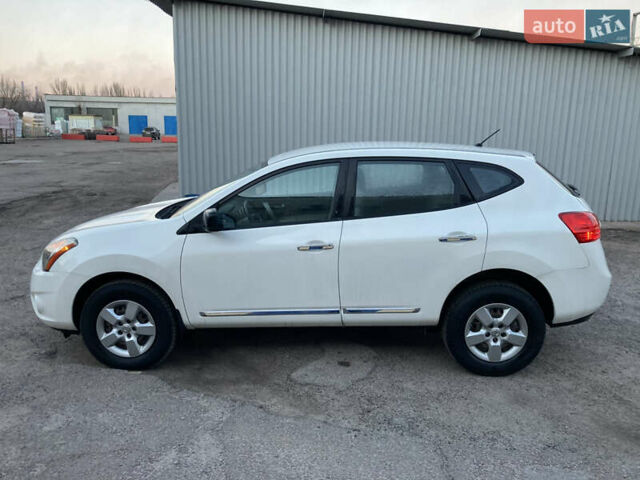 Белый Ниссан Rogue, объемом двигателя 2.49 л и пробегом 98 тыс. км за 9999 $, фото 3 на Automoto.ua