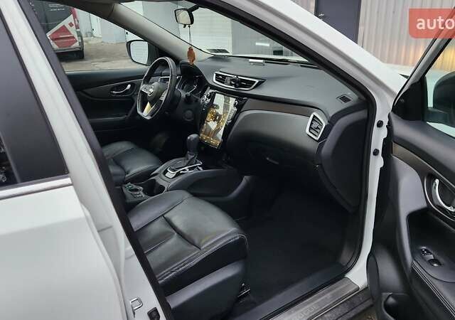 Білий Ніссан Rogue, об'ємом двигуна 2.5 л та пробігом 177 тис. км за 14999 $, фото 28 на Automoto.ua