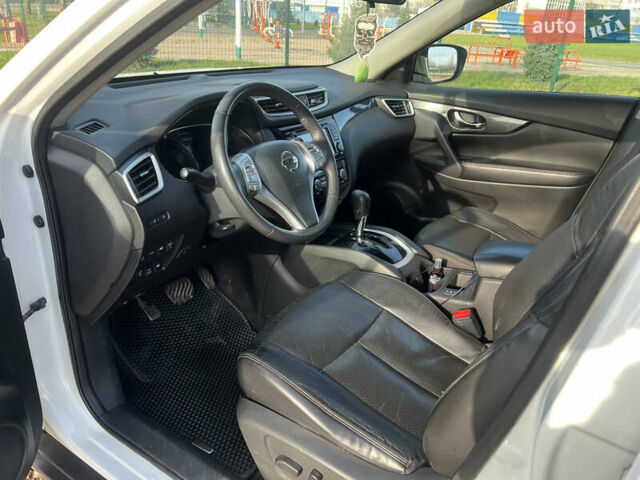 Белый Ниссан Rogue, объемом двигателя 2.5 л и пробегом 150 тыс. км за 13500 $, фото 11 на Automoto.ua