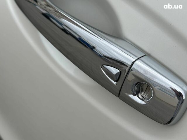 Ниссан Rogue 2014 в Одессе на Automoto.ua Белый Ниссан Rogue, объемом двигателя 2.5 л и пробегом 181 тыс. км за 11980 $, фото 9 на Automoto.ua