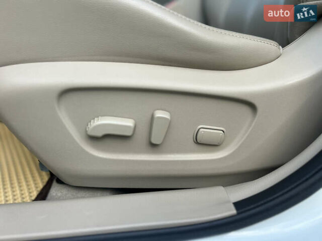 Белый Ниссан Rogue, объемом двигателя 2.49 л и пробегом 130 тыс. км за 12100 $, фото 20 на Automoto.ua