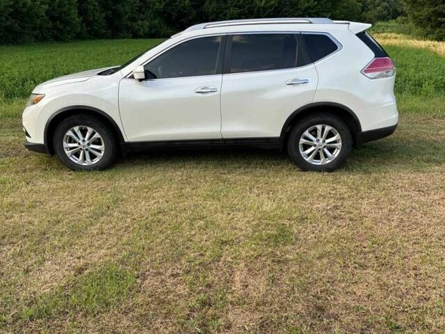 Белый Ниссан Rogue, объемом двигателя 2.5 л и пробегом 205 тыс. км за 11999 $, фото 4 на Automoto.ua