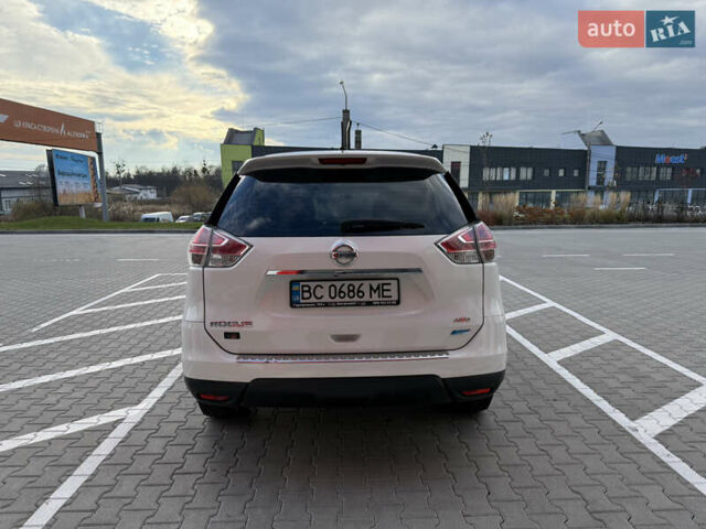 Білий Ніссан Rogue, об'ємом двигуна 2.5 л та пробігом 191 тис. км за 12000 $, фото 2 на Automoto.ua
