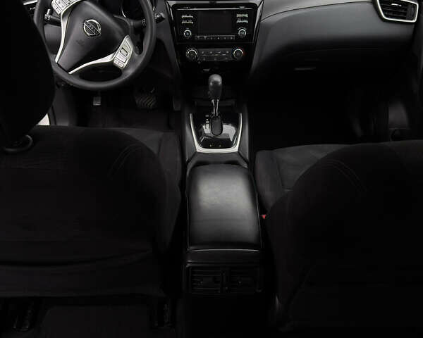 Білий Ніссан Rogue, об'ємом двигуна 2.5 л та пробігом 191 тис. км за 12000 $, фото 9 на Automoto.ua