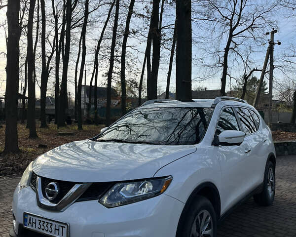 Белый Ниссан Rogue, объемом двигателя 2.49 л и пробегом 115 тыс. км за 13000 $, фото 4 на Automoto.ua