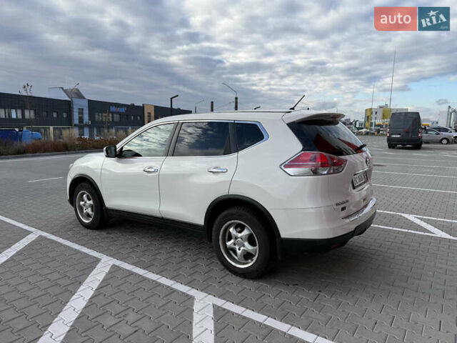 Білий Ніссан Rogue, об'ємом двигуна 2.5 л та пробігом 191 тис. км за 12000 $, фото 1 на Automoto.ua