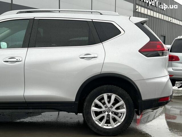 Белый Ниссан Rogue, объемом двигателя 0 л и пробегом 119 тыс. км за 14690 $, фото 4 на Automoto.ua