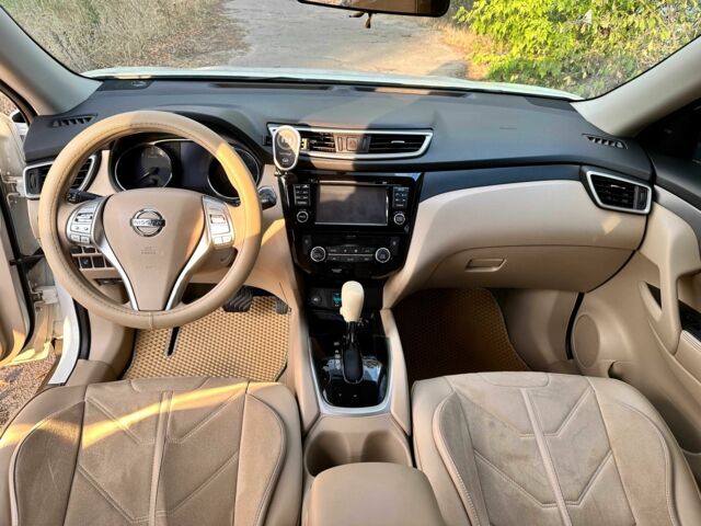 Белый Ниссан Rogue, объемом двигателя 2.5 л и пробегом 205 тыс. км за 11999 $, фото 9 на Automoto.ua