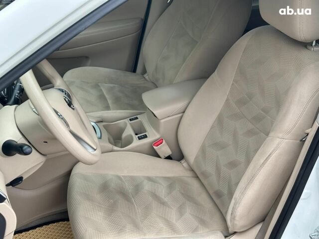 Ниссан Rogue 2014 в Одессе на Automoto.ua Белый Ниссан Rogue, объемом двигателя 2.5 л и пробегом 181 тыс. км за 11980 $, фото 16 на Automoto.ua