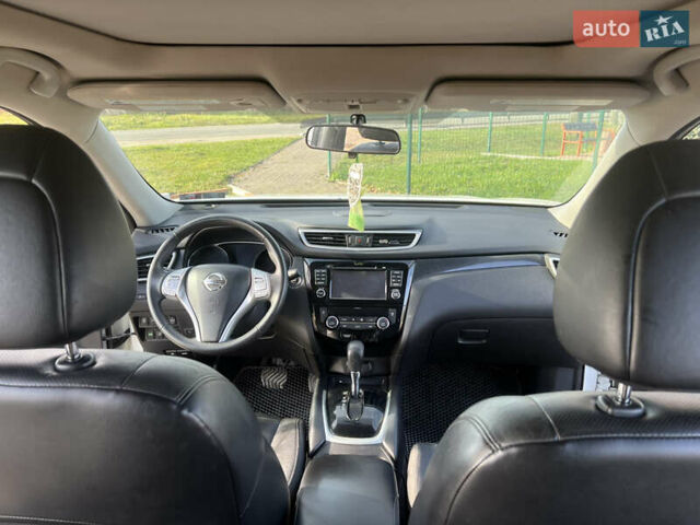 Белый Ниссан Rogue, объемом двигателя 2.5 л и пробегом 150 тыс. км за 13500 $, фото 20 на Automoto.ua