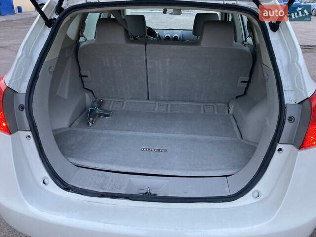 Белый Ниссан Rogue, объемом двигателя 2.49 л и пробегом 98 тыс. км за 9999 $, фото 11 на Automoto.ua