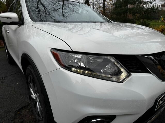 Белый Ниссан Rogue, объемом двигателя 2.5 л и пробегом 119 тыс. км за 13490 $, фото 3 на Automoto.ua