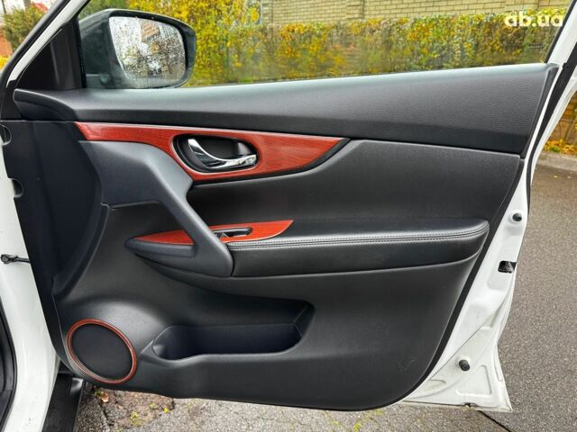 Белый Ниссан Rogue, объемом двигателя 2.5 л и пробегом 119 тыс. км за 13490 $, фото 33 на Automoto.ua