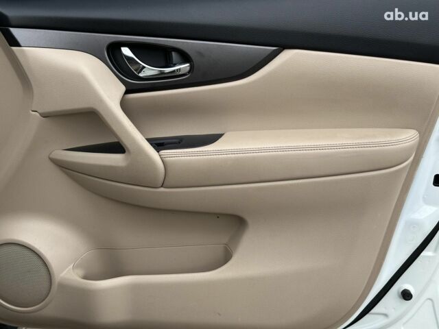 Ниссан Rogue 2014 в Одессе на Automoto.ua Белый Ниссан Rogue, объемом двигателя 2.5 л и пробегом 181 тыс. км за 11980 $, фото 25 на Automoto.ua