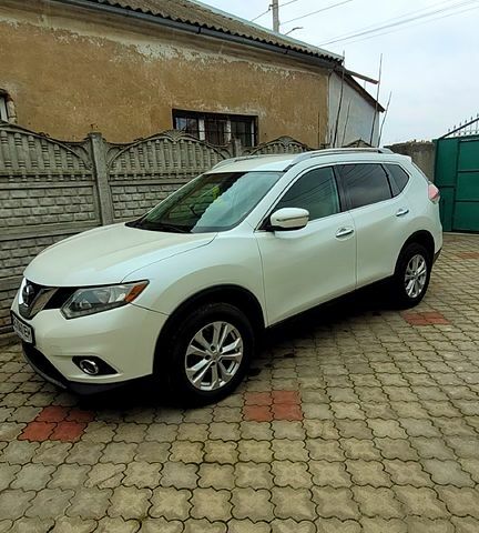 Білий Ніссан Rogue, об'ємом двигуна 2.5 л та пробігом 305 тис. км за 10800 $, фото 1 на Automoto.ua