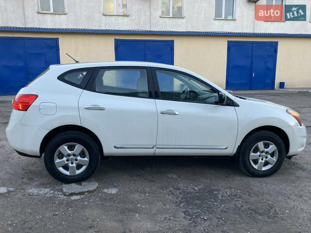 Белый Ниссан Rogue, объемом двигателя 2.49 л и пробегом 98 тыс. км за 9999 $, фото 7 на Automoto.ua