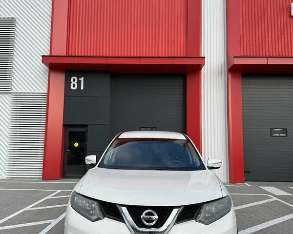 Білий Ніссан Rogue, об'ємом двигуна 2.5 л та пробігом 191 тис. км за 12000 $, фото 6 на Automoto.ua