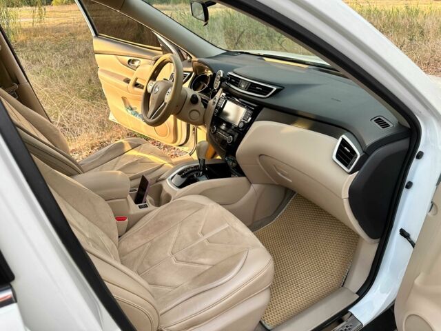 Белый Ниссан Rogue, объемом двигателя 2.5 л и пробегом 205 тыс. км за 11999 $, фото 10 на Automoto.ua