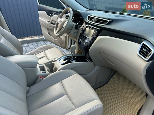 Белый Ниссан Rogue, объемом двигателя 2.49 л и пробегом 130 тыс. км за 12100 $, фото 28 на Automoto.ua