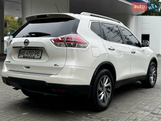 Белый Ниссан Rogue, объемом двигателя 2.5 л и пробегом 178 тыс. км за 11999 $, фото 11 на Automoto.ua