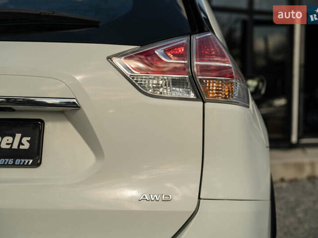 Білий Ніссан Rogue, об'ємом двигуна 2.5 л та пробігом 92 тис. км за 13900 $, фото 4 на Automoto.ua