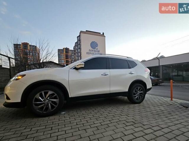 Белый Ниссан Rogue, объемом двигателя 2.49 л и пробегом 178 тыс. км за 13000 $, фото 5 на Automoto.ua