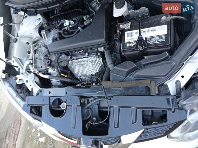 Білий Ніссан Rogue, об'ємом двигуна 2.5 л та пробігом 201 тис. км за 12800 $, фото 68 на Automoto.ua