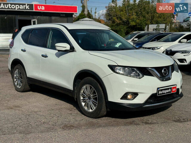 Білий Ніссан Rogue, об'ємом двигуна 2.5 л та пробігом 153 тис. км за 12790 $, фото 1 на Automoto.ua