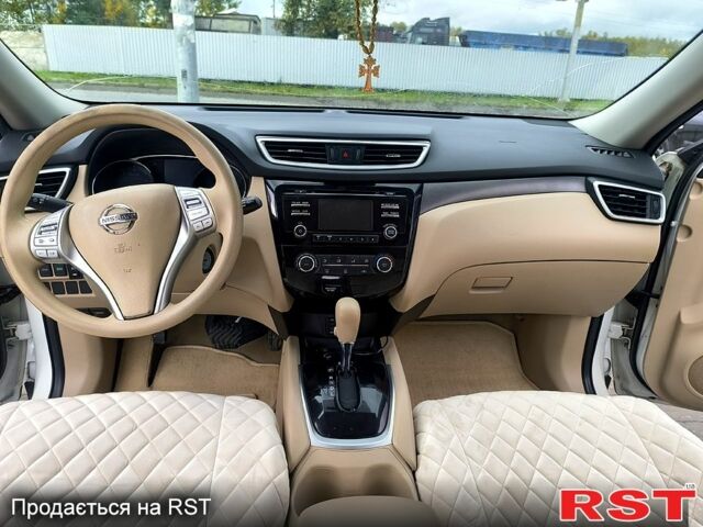 Белый Ниссан Rogue, объемом двигателя 2.5 л и пробегом 147 тыс. км за 12500 $, фото 6 на Automoto.ua