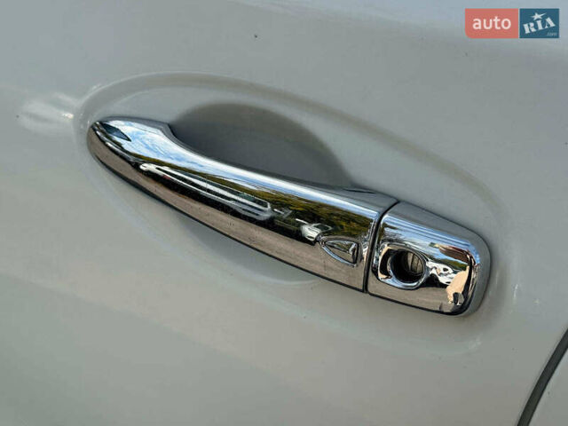 Білий Ніссан Rogue, об'ємом двигуна 2.5 л та пробігом 153 тис. км за 12790 $, фото 8 на Automoto.ua