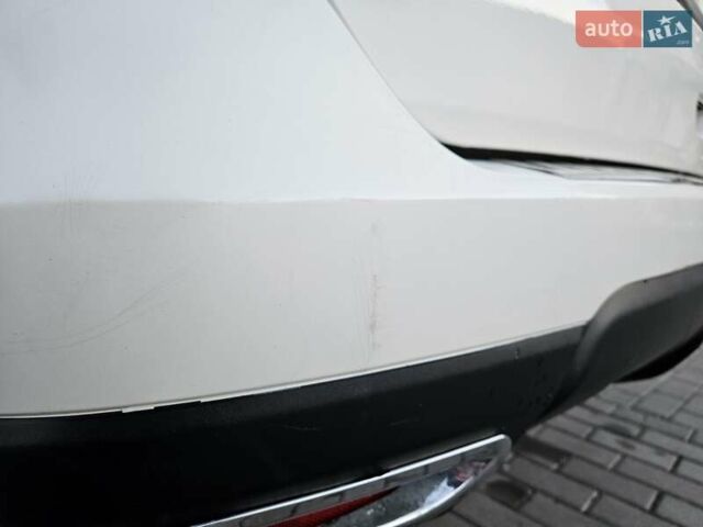 Белый Ниссан Rogue, объемом двигателя 2.49 л и пробегом 178 тыс. км за 13000 $, фото 28 на Automoto.ua