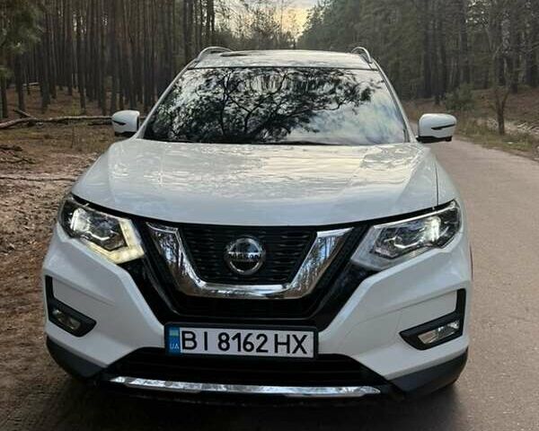 Белый Ниссан Rogue, объемом двигателя 2.5 л и пробегом 179 тыс. км за 14500 $, фото 1 на Automoto.ua