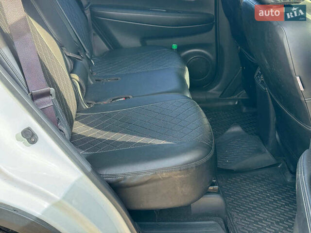 Білий Ніссан Rogue, об'ємом двигуна 2.5 л та пробігом 153 тис. км за 12790 $, фото 22 на Automoto.ua