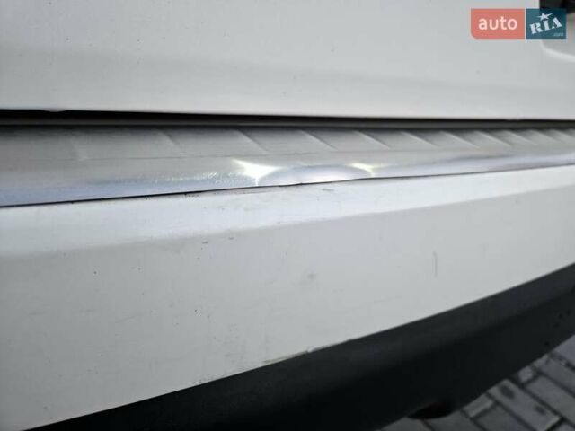 Белый Ниссан Rogue, объемом двигателя 2.49 л и пробегом 178 тыс. км за 13000 $, фото 27 на Automoto.ua