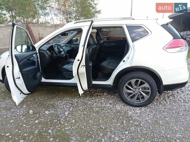 Білий Ніссан Rogue, об'ємом двигуна 2.5 л та пробігом 201 тис. км за 12800 $, фото 47 на Automoto.ua