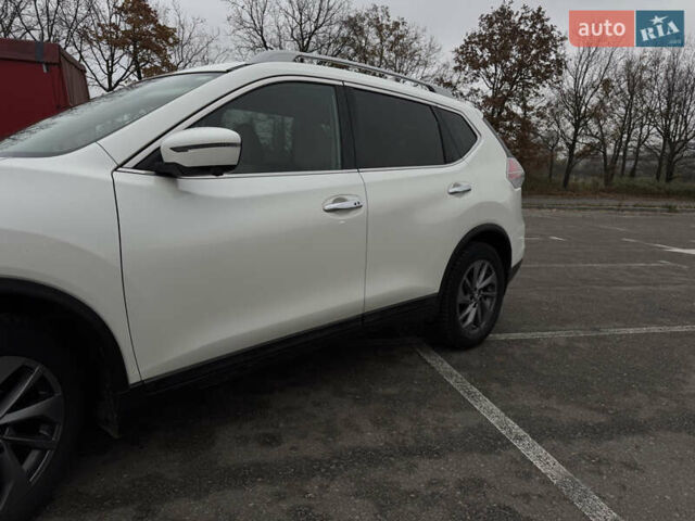Белый Ниссан Rogue, объемом двигателя 2.49 л и пробегом 136 тыс. км за 12500 $, фото 9 на Automoto.ua