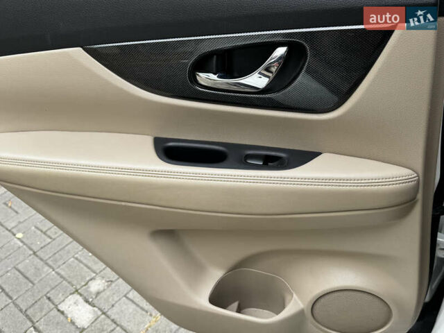 Белый Ниссан Rogue, объемом двигателя 2.5 л и пробегом 178 тыс. км за 11999 $, фото 32 на Automoto.ua