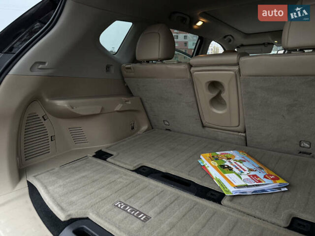 Белый Ниссан Rogue, объемом двигателя 2.49 л и пробегом 136 тыс. км за 12500 $, фото 15 на Automoto.ua