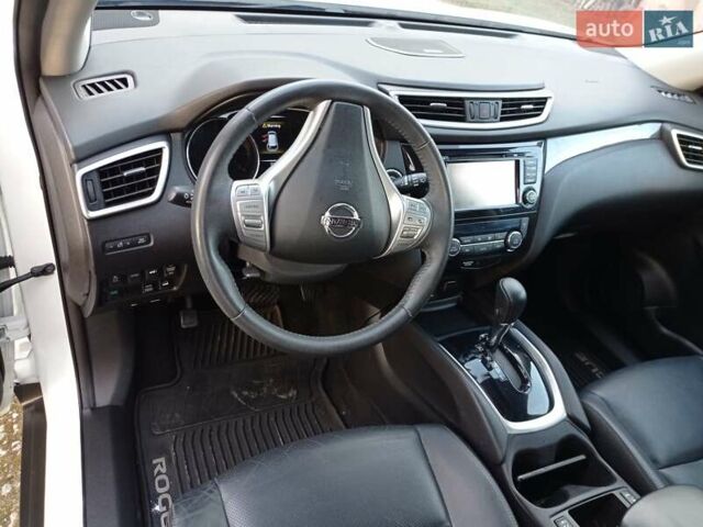 Білий Ніссан Rogue, об'ємом двигуна 2.5 л та пробігом 201 тис. км за 12800 $, фото 48 на Automoto.ua