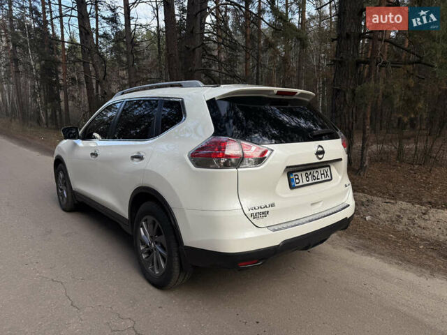 Белый Ниссан Rogue, объемом двигателя 2.5 л и пробегом 179 тыс. км за 14500 $, фото 5 на Automoto.ua