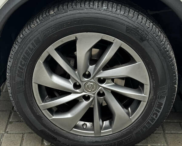 Белый Ниссан Rogue, объемом двигателя 2.5 л и пробегом 178 тыс. км за 11999 $, фото 19 на Automoto.ua