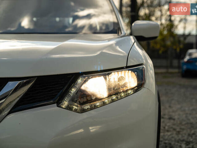 Білий Ніссан Rogue, об'ємом двигуна 2.5 л та пробігом 92 тис. км за 13900 $, фото 5 на Automoto.ua