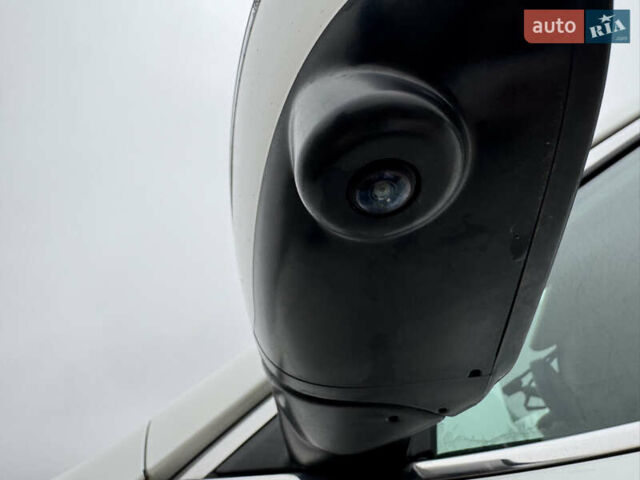 Белый Ниссан Rogue, объемом двигателя 2.49 л и пробегом 136 тыс. км за 12500 $, фото 22 на Automoto.ua